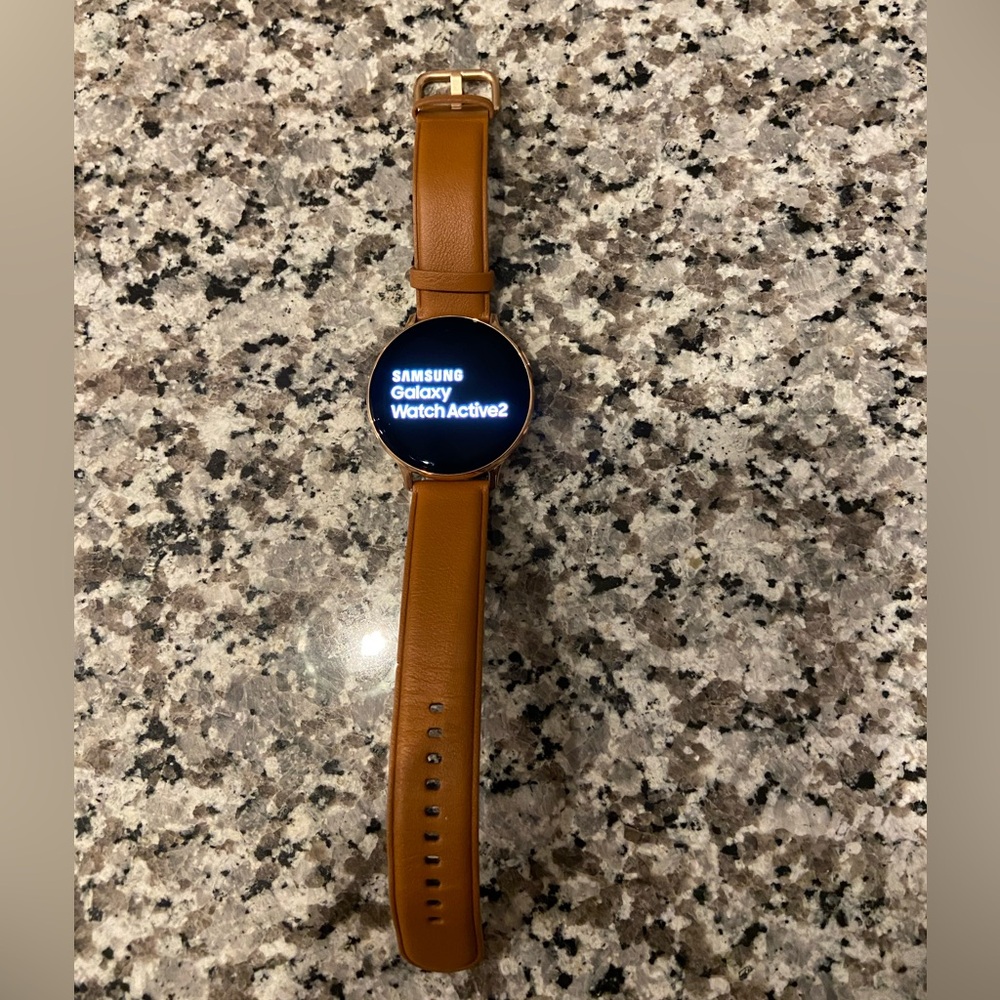 Samsung Galaxy Watch Active2 - Tan